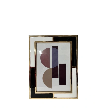 Frame, 16.5×21.5×1 cm, gold, white-black colors