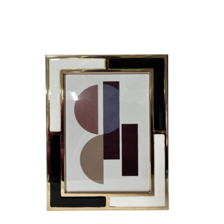 Frame, 24×29×1 cm, gold, white-black colors