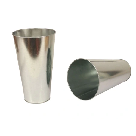 Metal vase, 26×16 cm