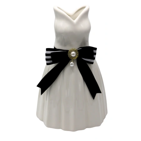 Vase "White Dress", 18×16×28.5 cm