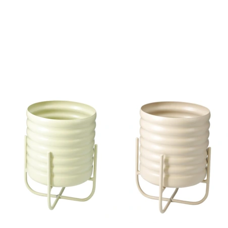 Flower Pot on Stand, 17.5 cm