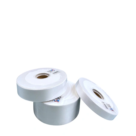 Plastmasas lente, baltā krāsā