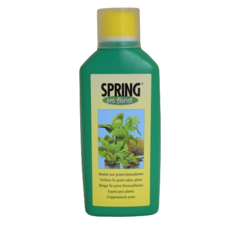 SPRING-Trąšos-žaliems-augalams-500ml