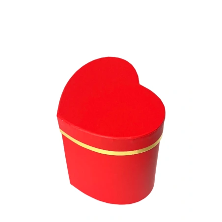 Dovanų dėžutė širdelės formos, raudonos, auksinės spalvos, 14,5×12,5×11,5 cm